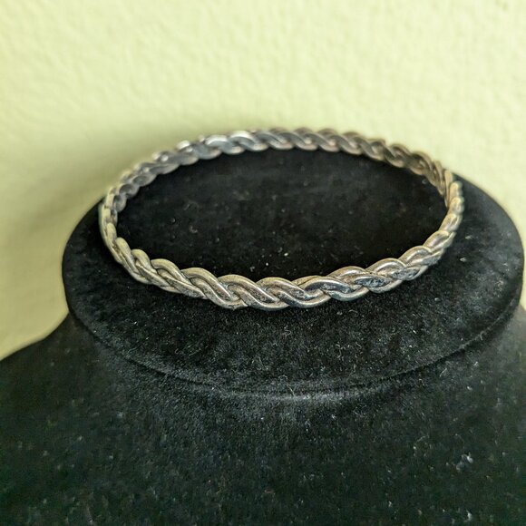 Mexico Bangle Bracelet Flat Braided Silver Tone Stackable Stacker Minimalist - Picture 4 of 8
